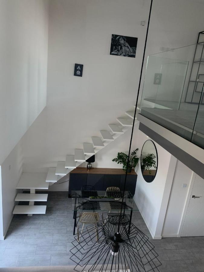 罗兹Two-Levels Penthouse With A Garden In The City Center公寓 外观 照片