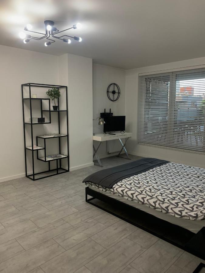 罗兹Two-Levels Penthouse With A Garden In The City Center公寓 外观 照片