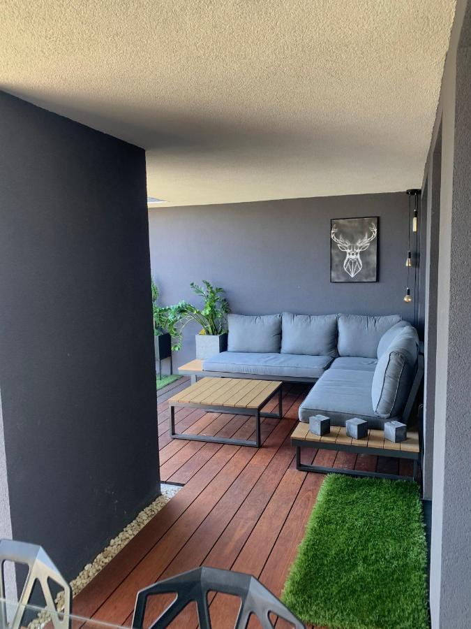 罗兹Two-Levels Penthouse With A Garden In The City Center公寓 外观 照片